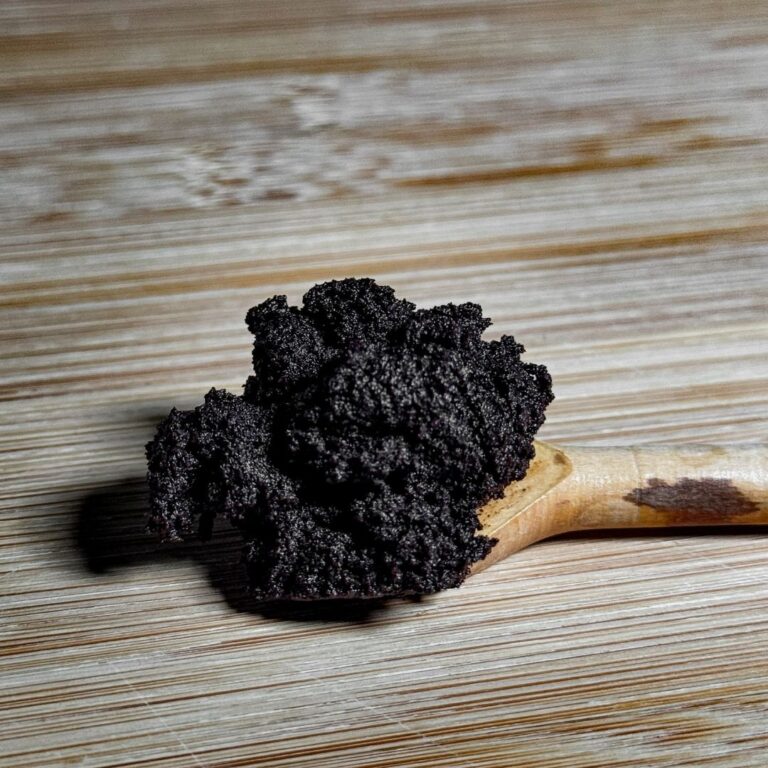 Cuillère avec cœur de vanille